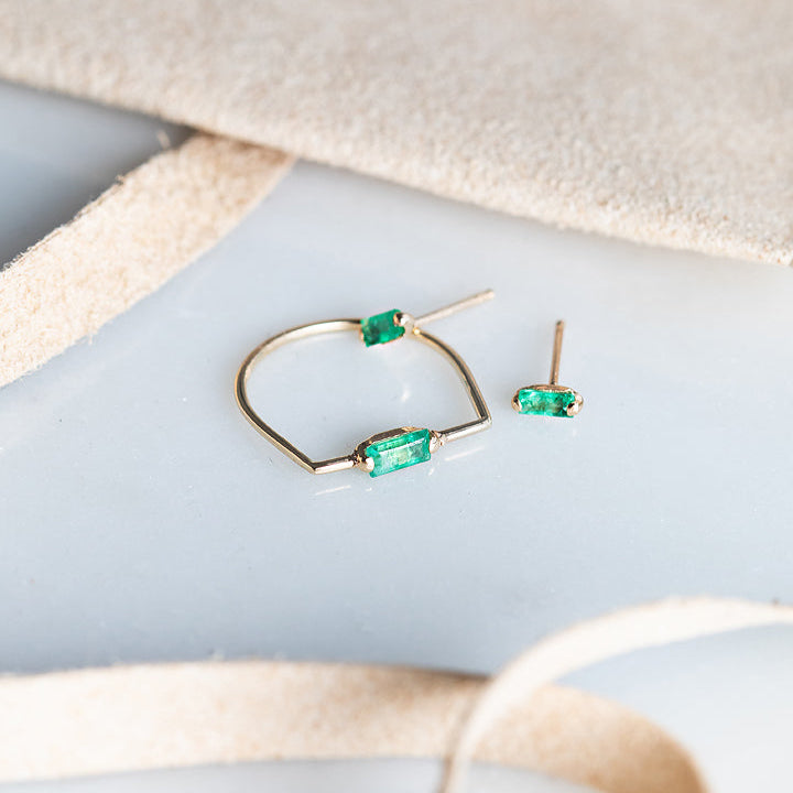 Emerald Baguette ring