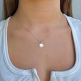 Clover pendant necklace