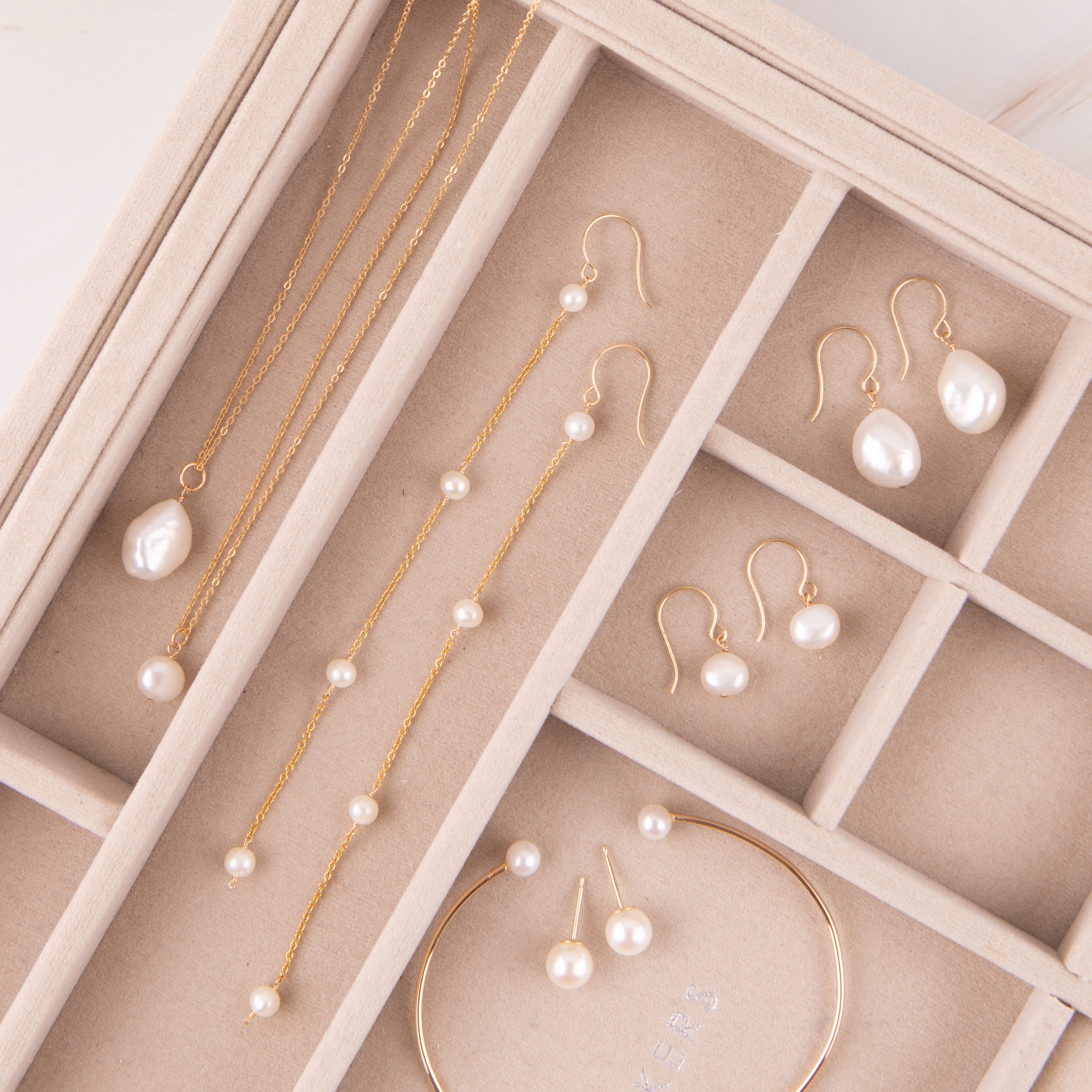 Small Pearl Pendant Necklace by Becket & Quill, handmade in Los Angeles - detail view